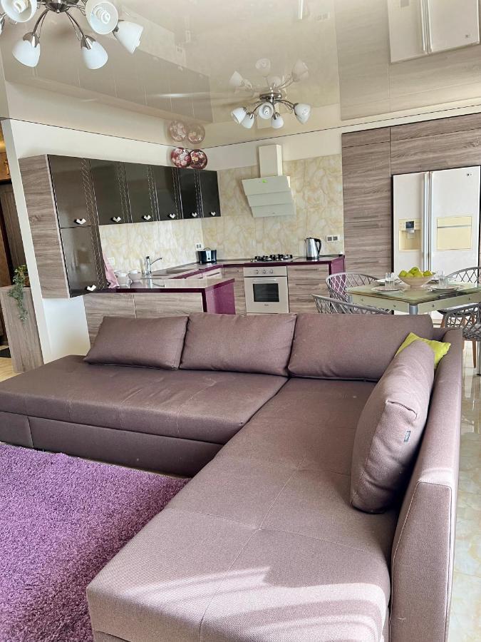 Relax. Просторі Та Затишні Апартаменти Ternopil Kültér fotó